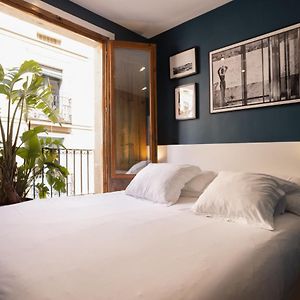 Habitación Pequeña con Cama King